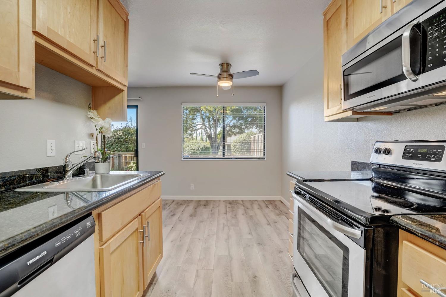 900 Cambridge Dr #133