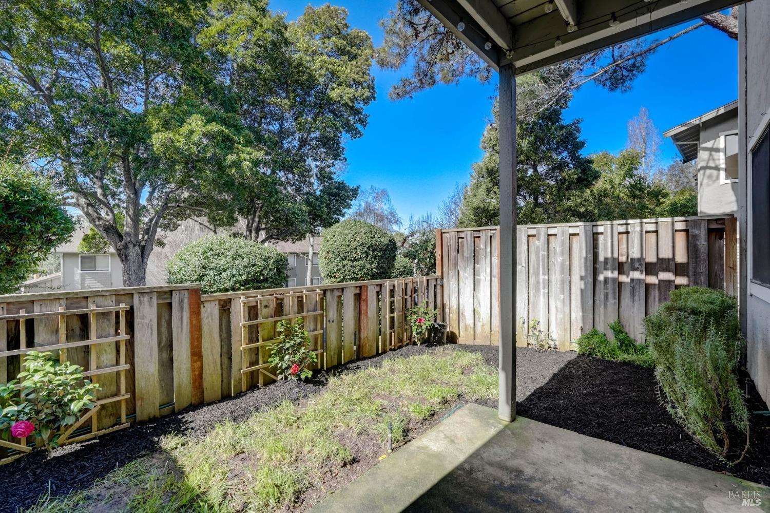 900 Cambridge Dr #133