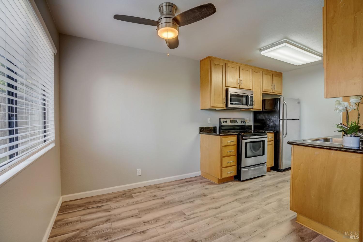 900 Cambridge Dr #133