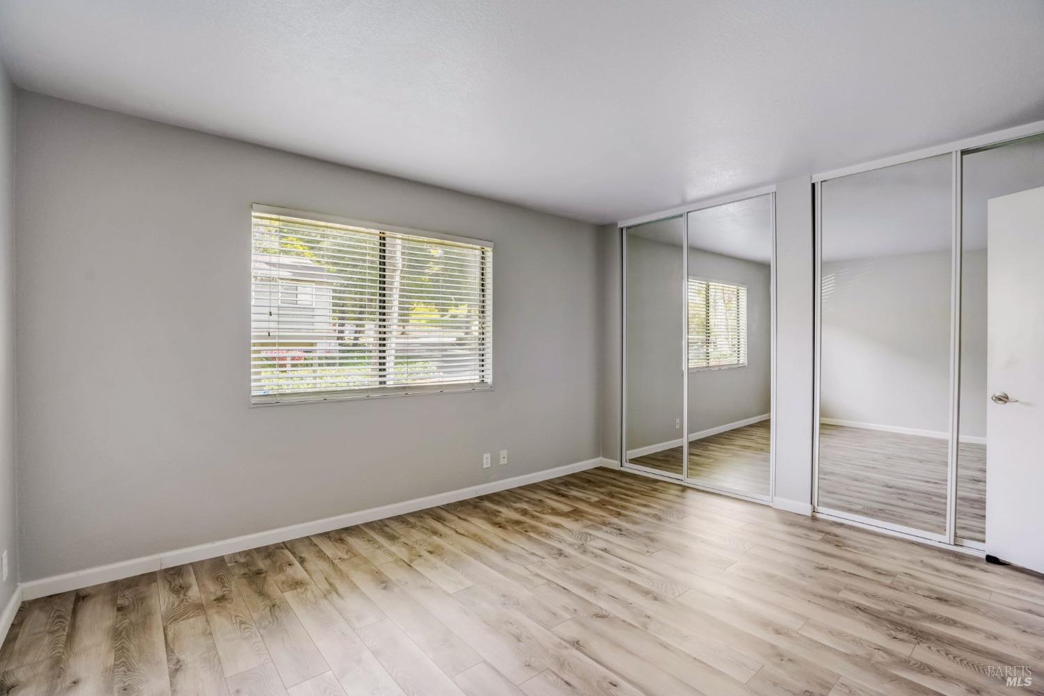 900 Cambridge Dr #133