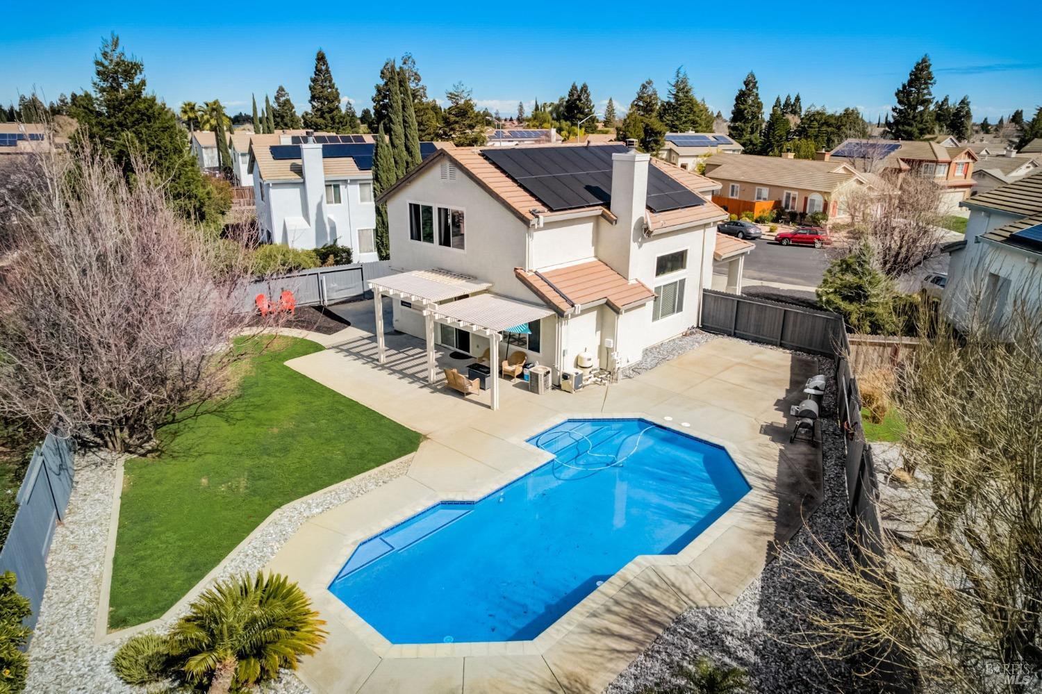 944 Dawnview Way