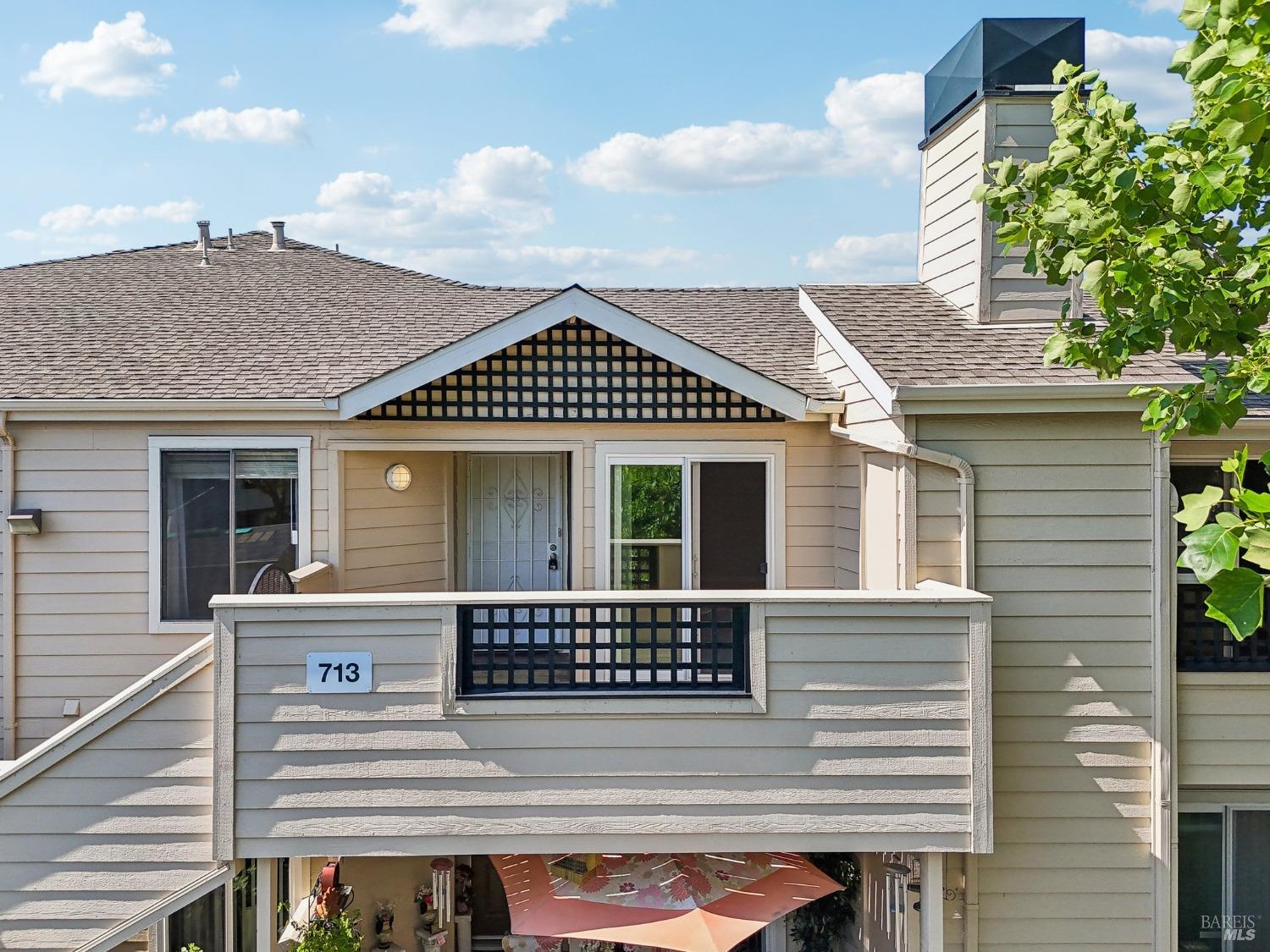 1201 Glen Cove Pkwy #713