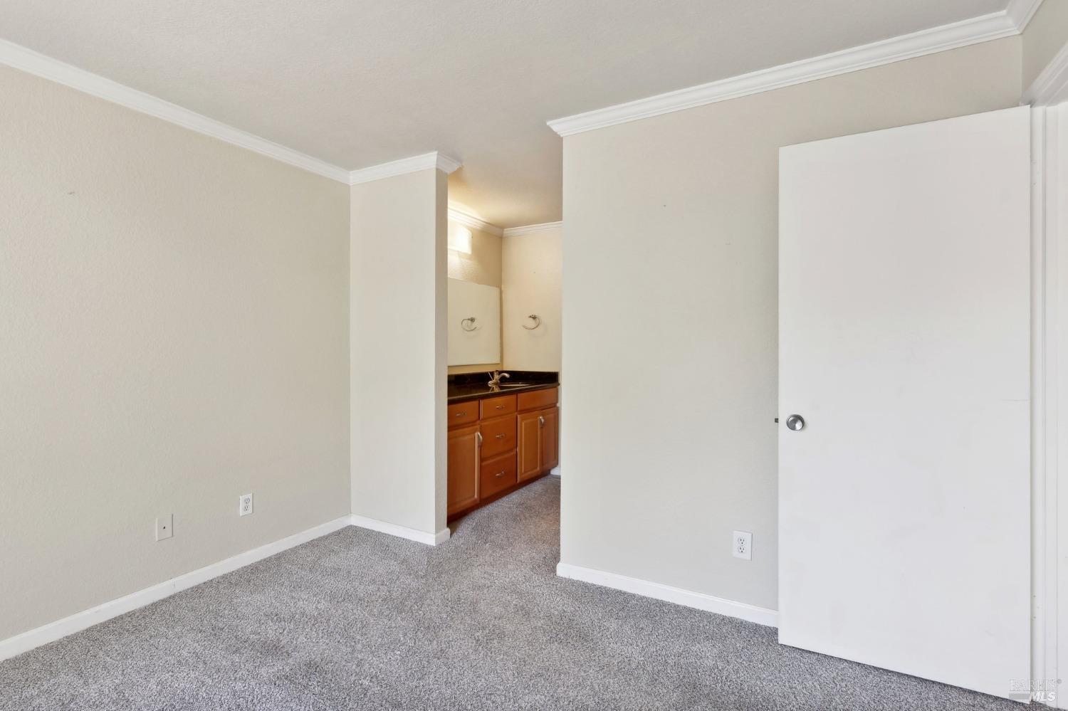 1201 Glen Cove Pkwy #713