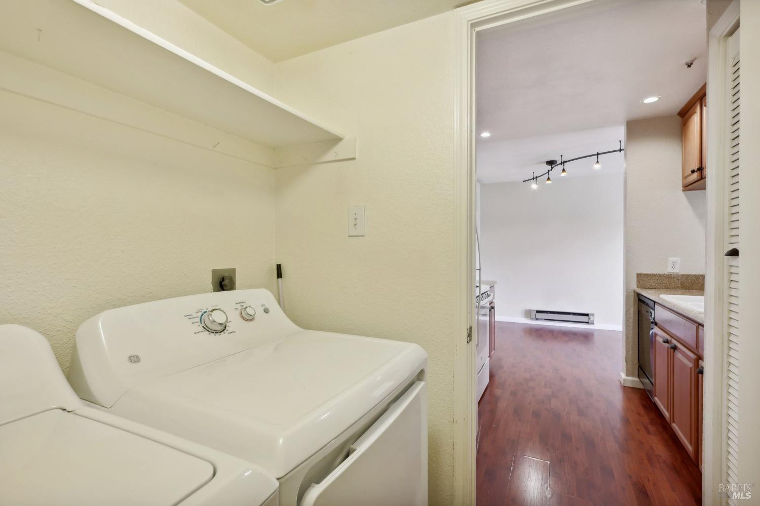 1201 Glen Cove Pkwy #713