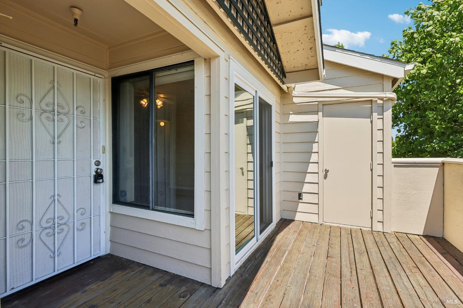 1201 Glen Cove Pkwy #713