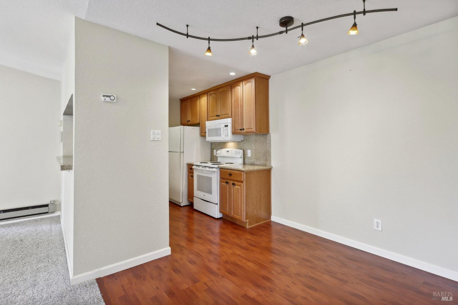 1201 Glen Cove Pkwy #713