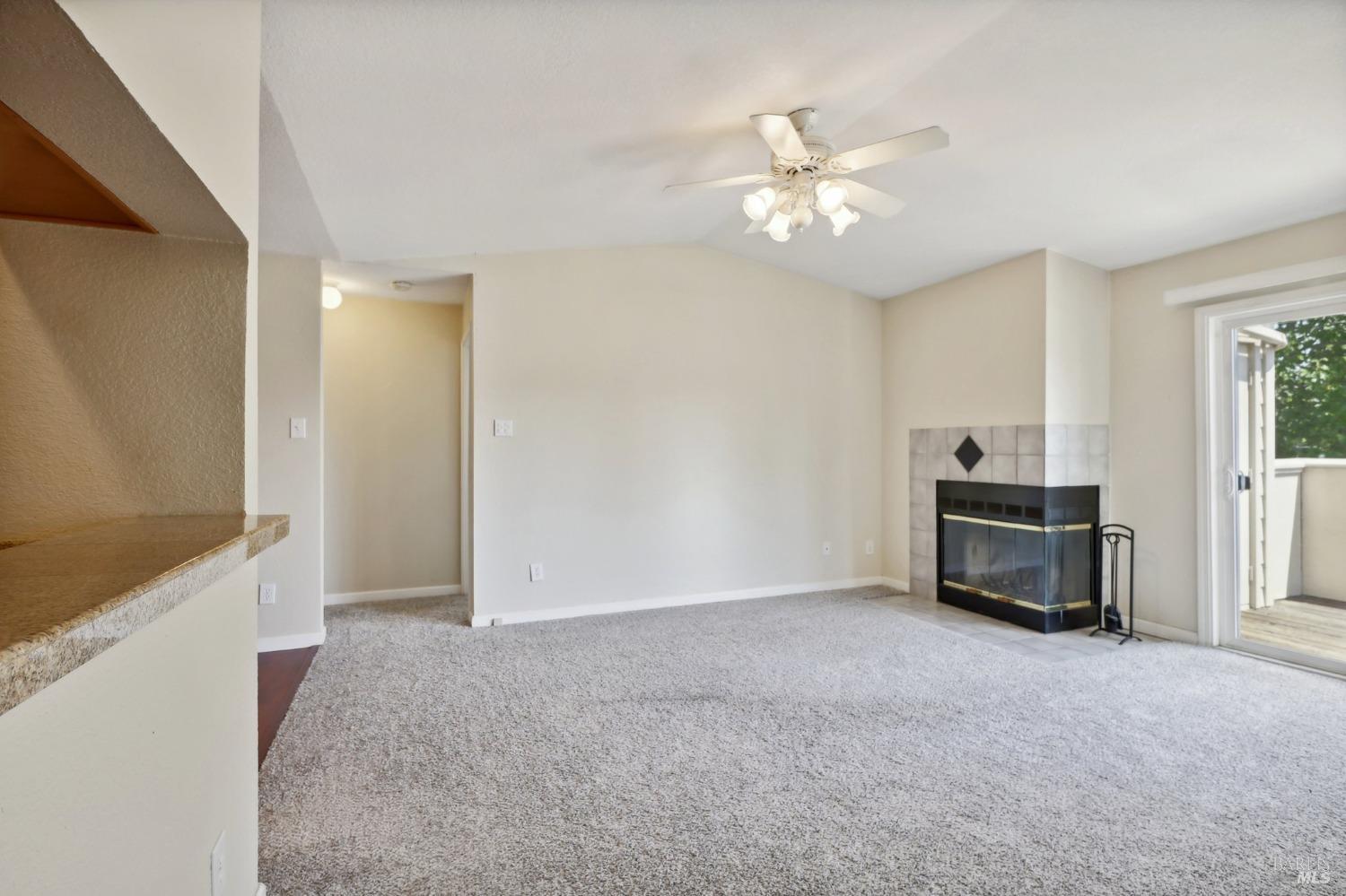 1201 Glen Cove Pkwy #713