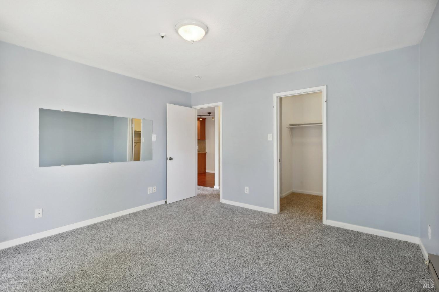 1201 Glen Cove Pkwy #713