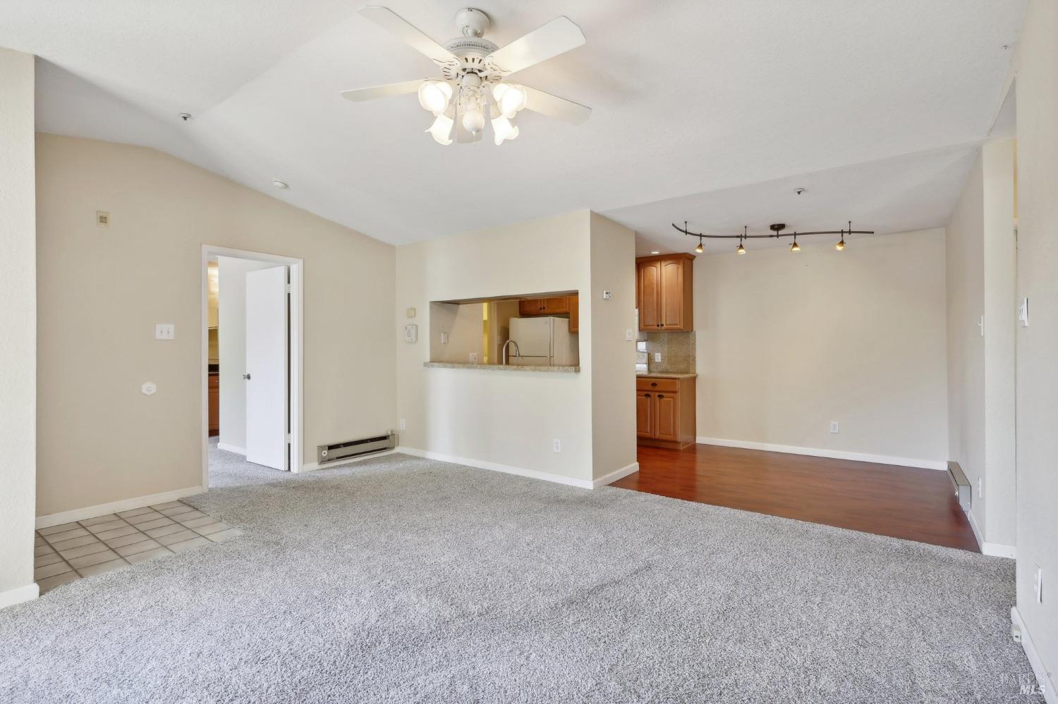 1201 Glen Cove Pkwy #713