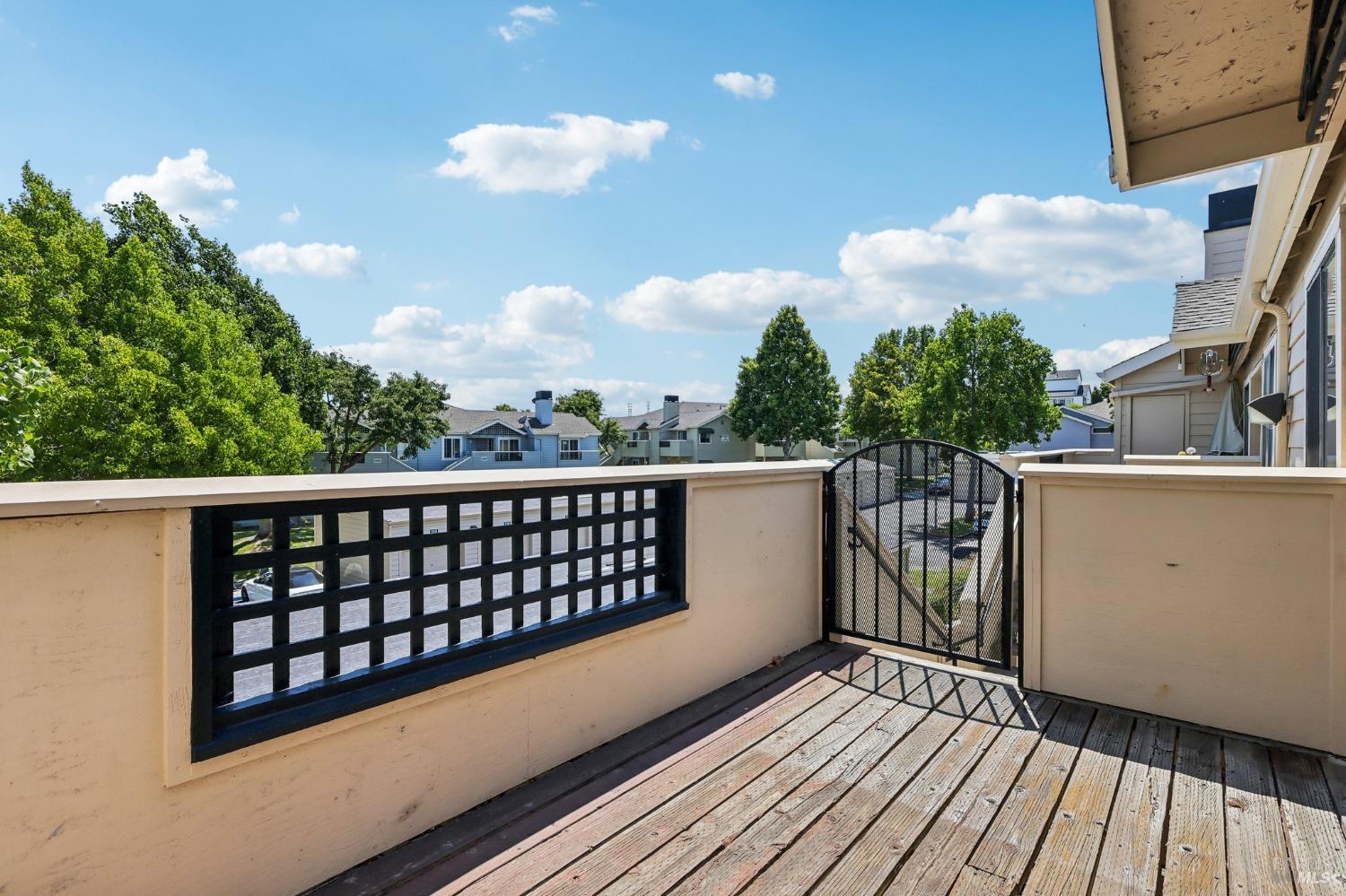 1201 Glen Cove Pkwy #713