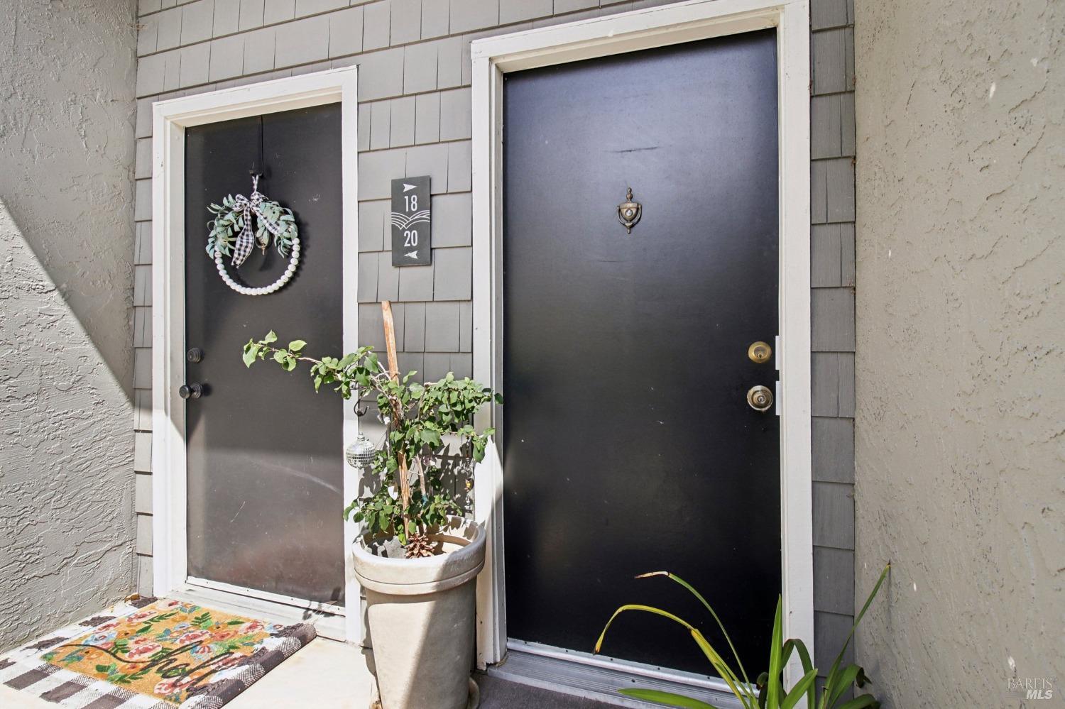 900 Cambridge Dr #18