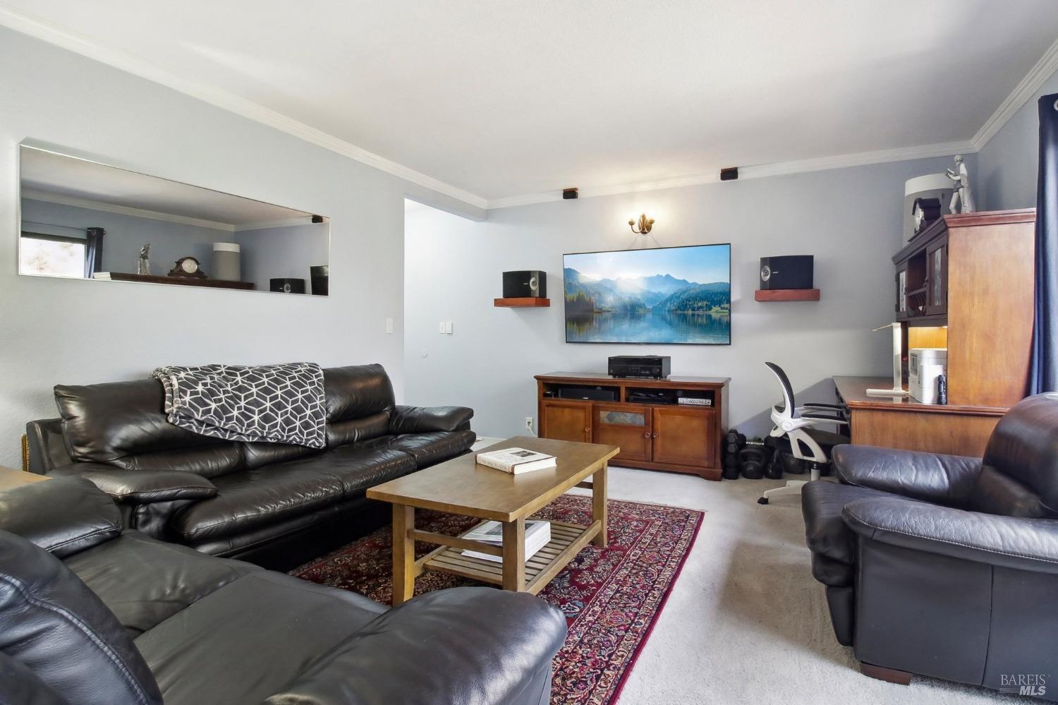 900 Cambridge Dr #18