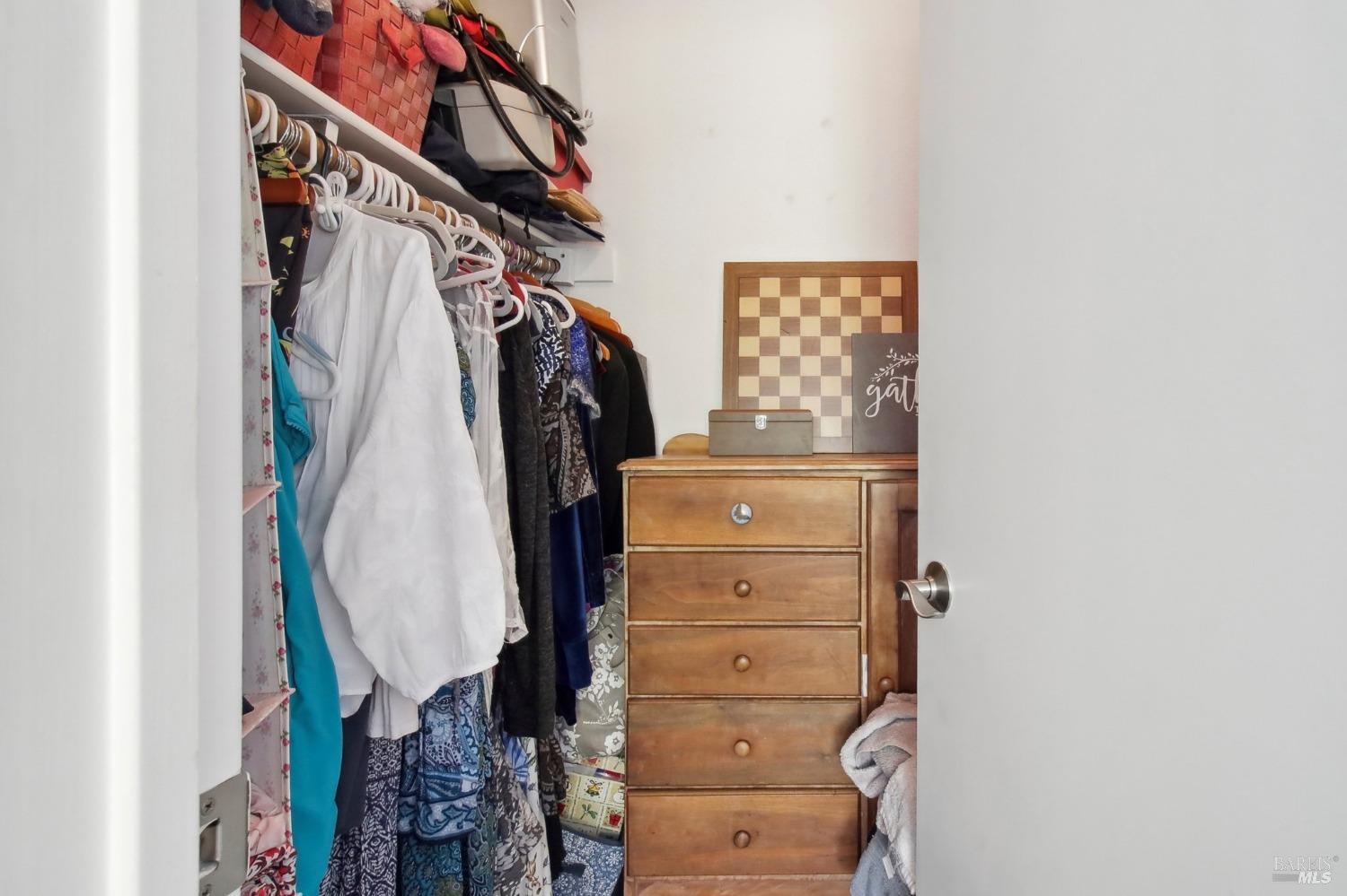 900 Cambridge Dr #18