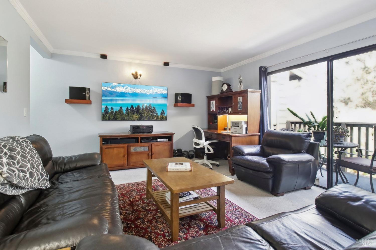 900 Cambridge Dr #18