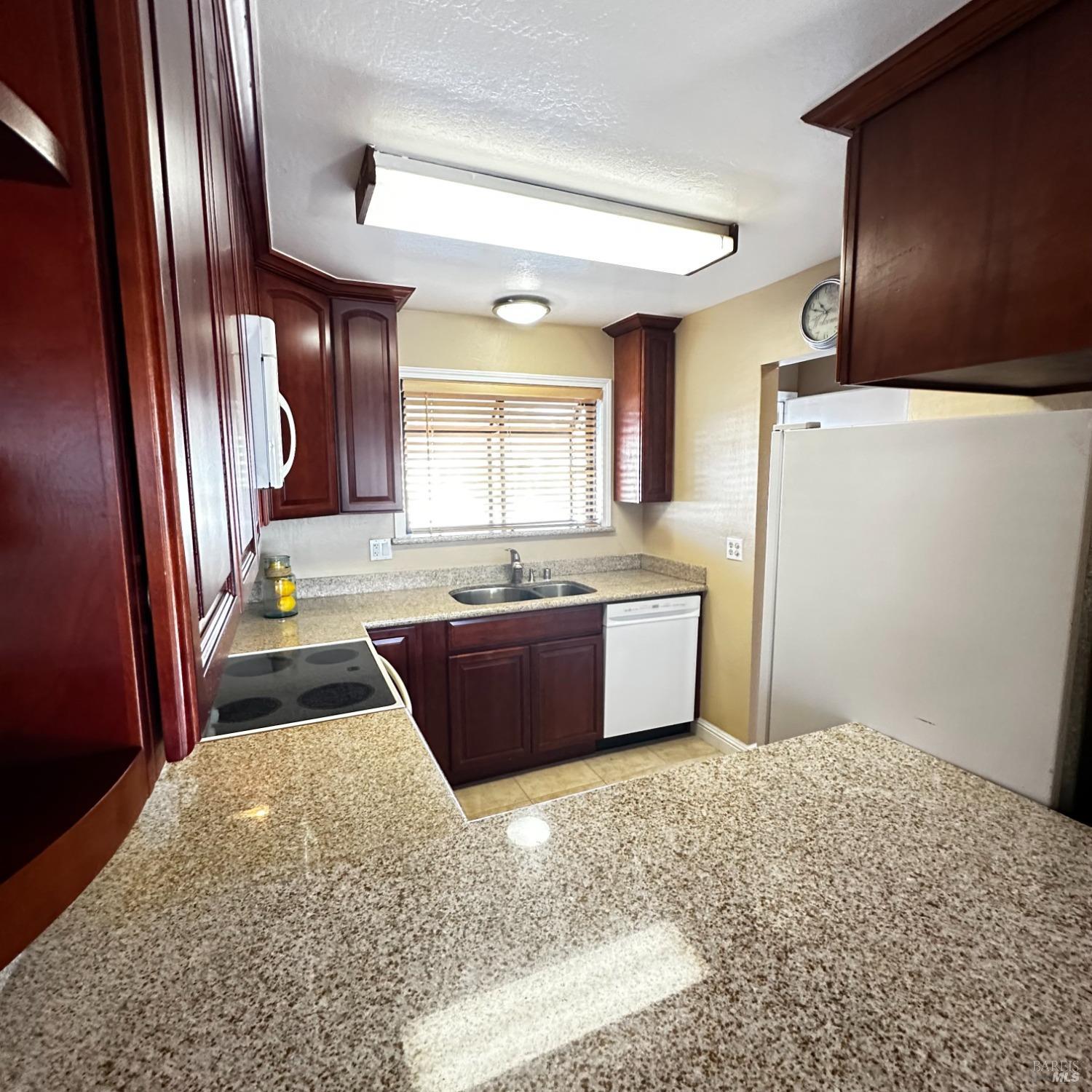 900 Southampton Rd #92