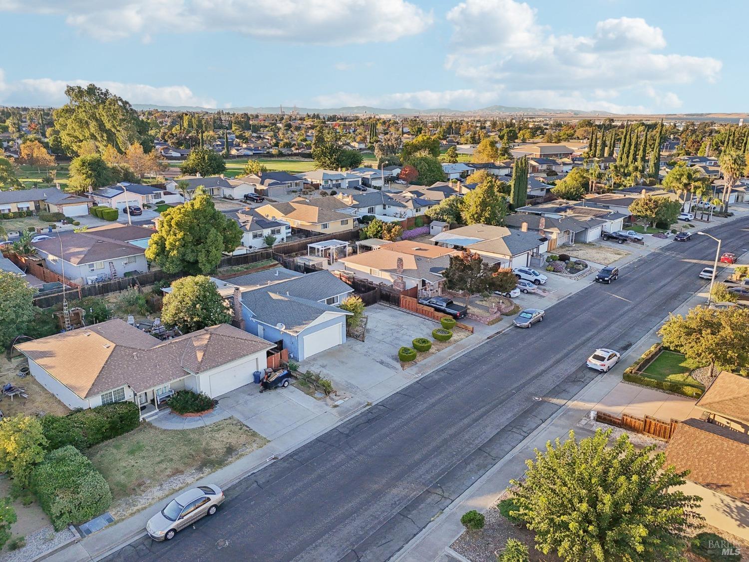 2964 N Francisco Way