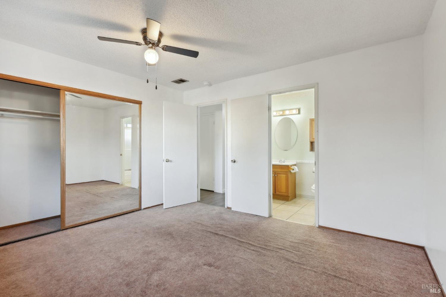 2964 N Francisco Way