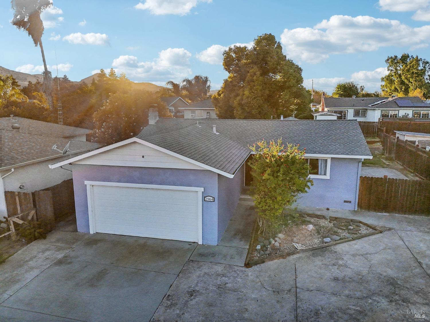 2964 N Francisco Way