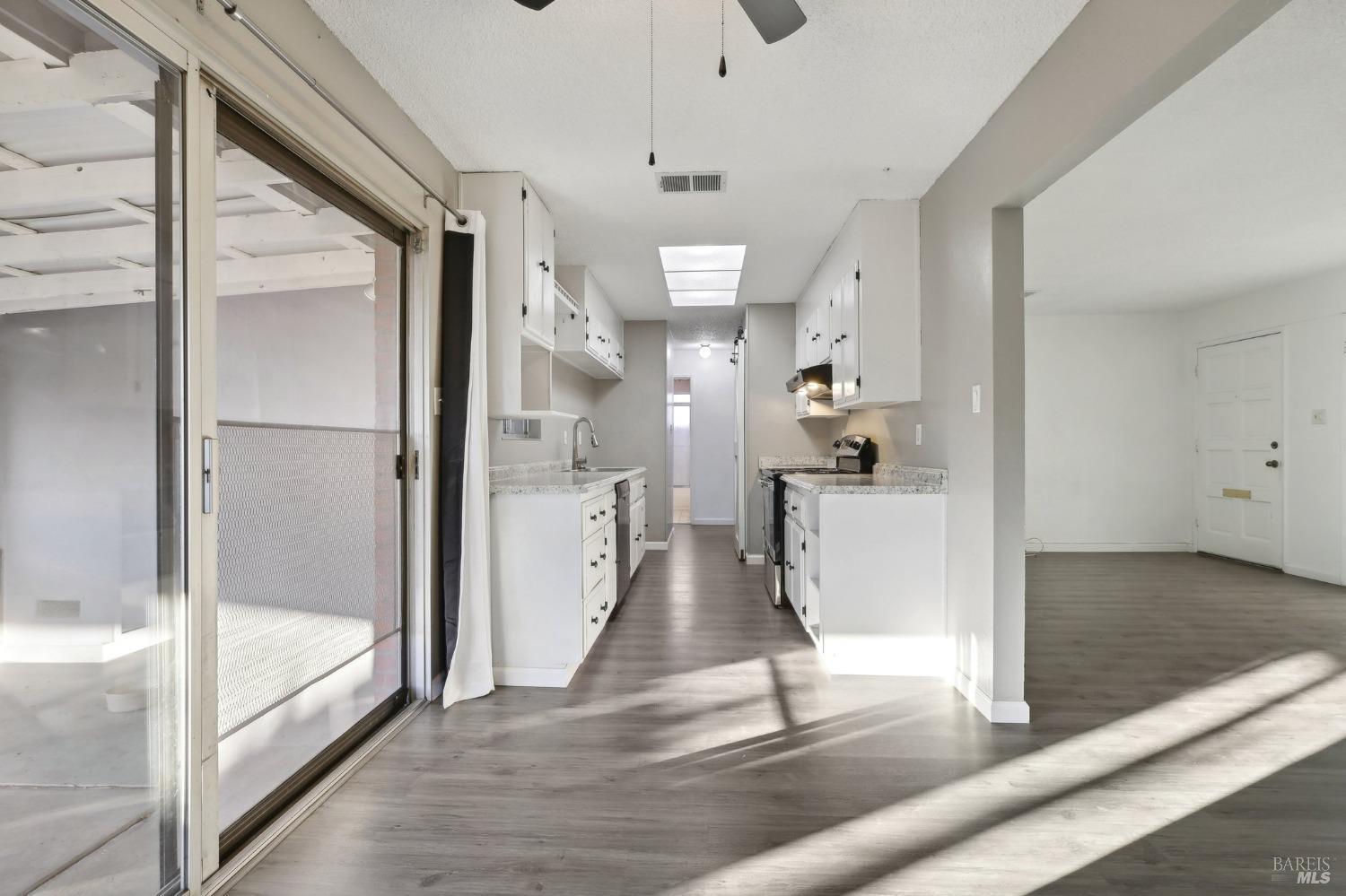 2964 N Francisco Way