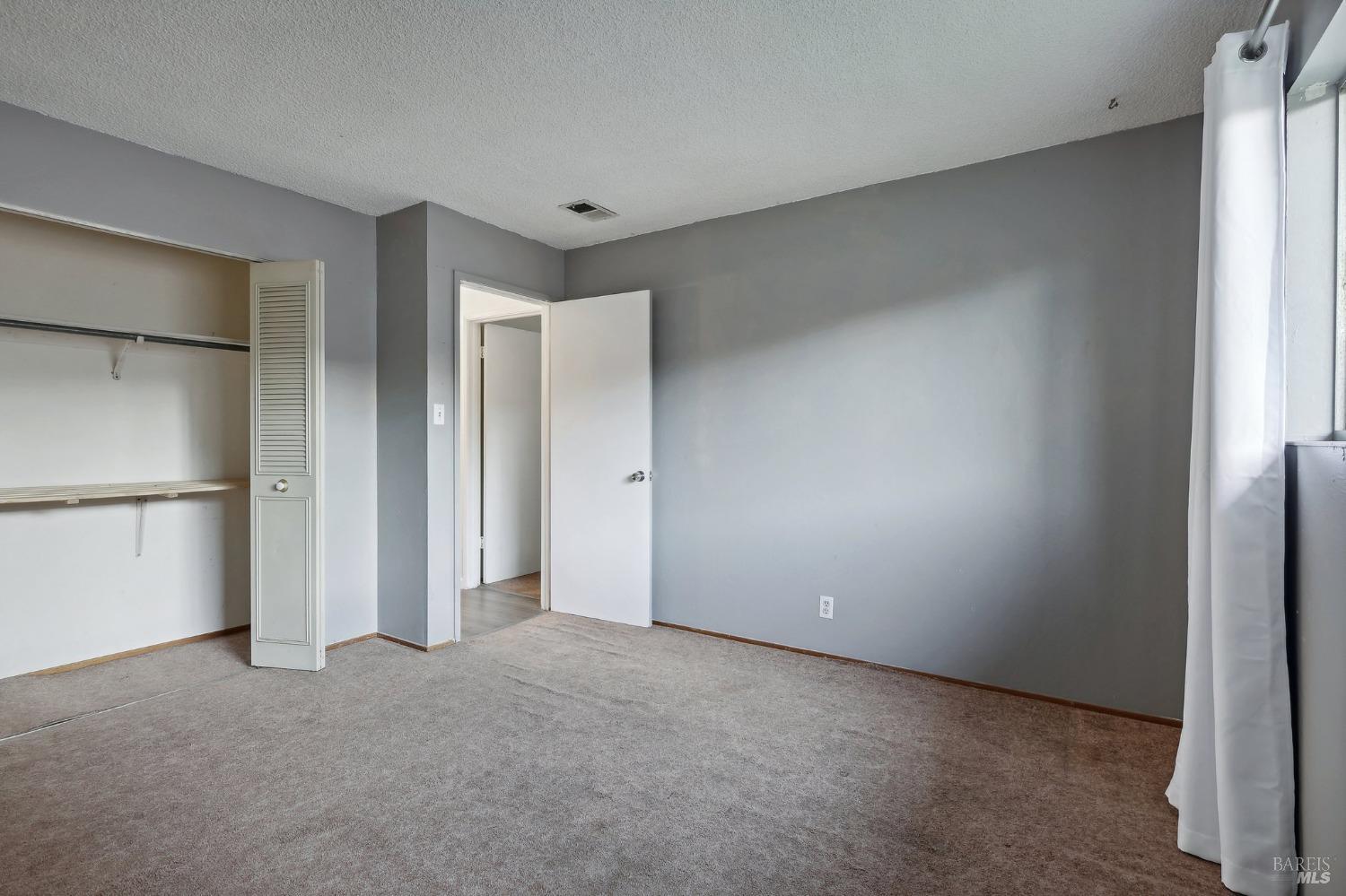 2964 N Francisco Way