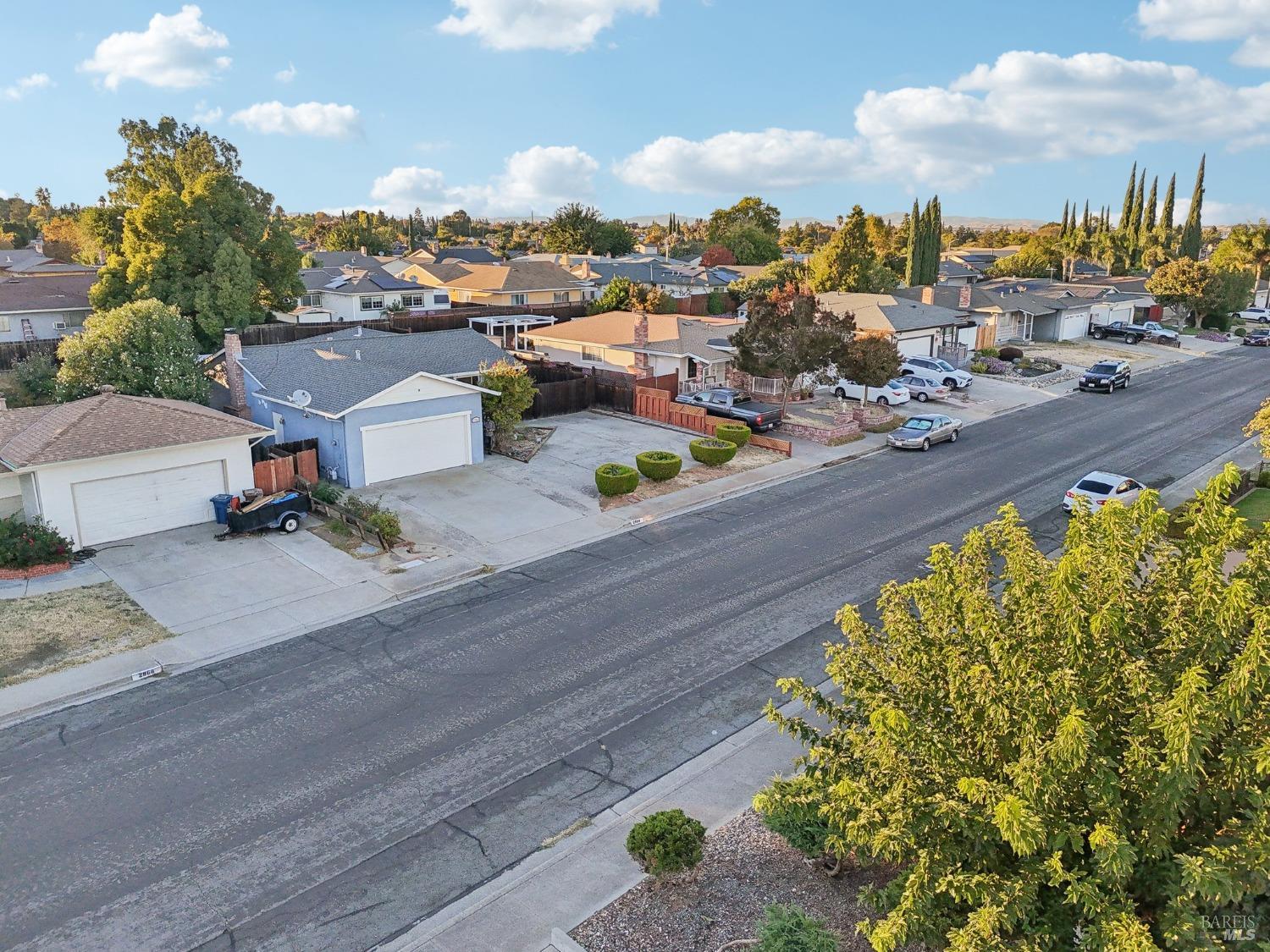 2964 N Francisco Way