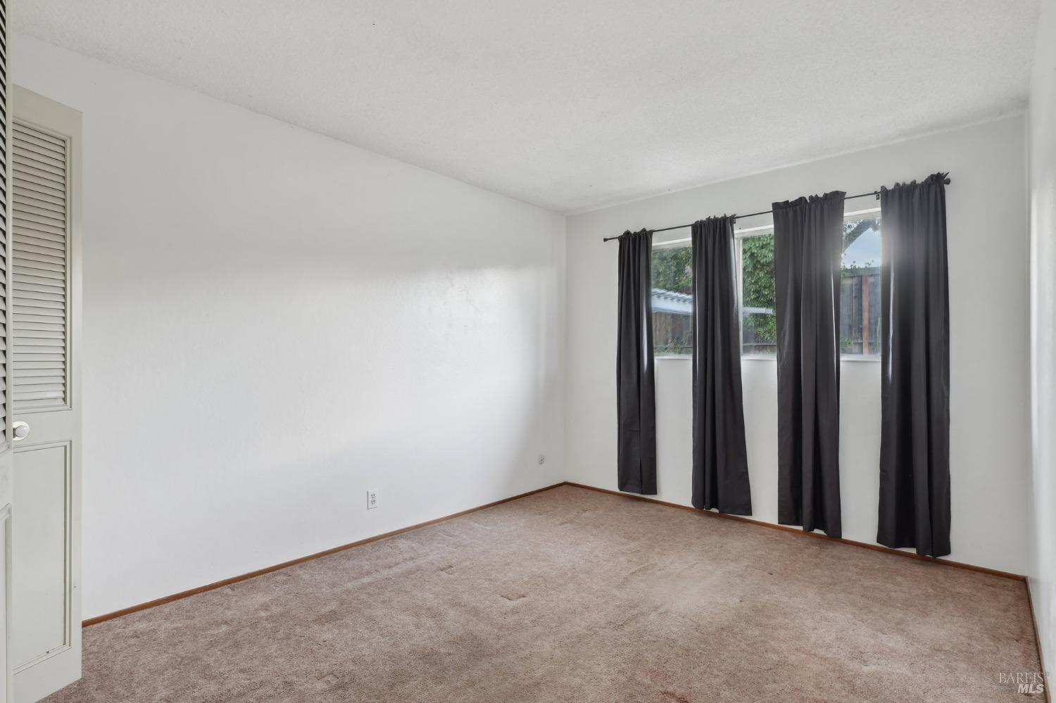 2964 N Francisco Way