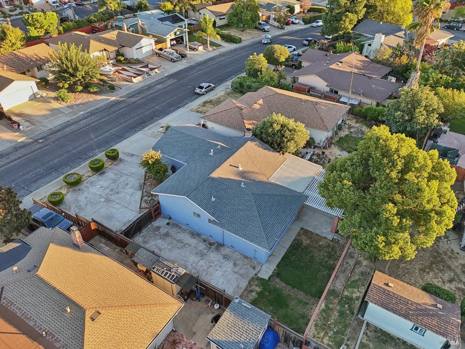 2964 N Francisco Way