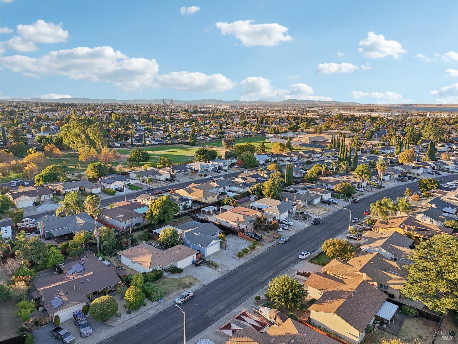 2964 N Francisco Way