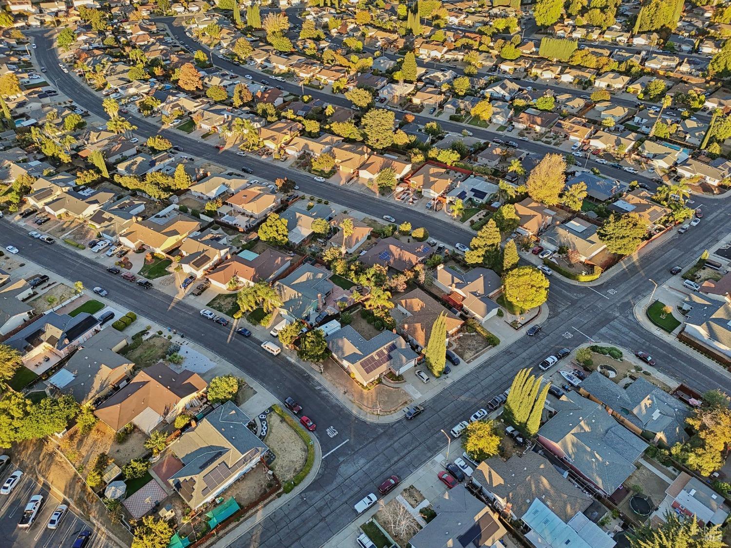 2964 N Francisco Way