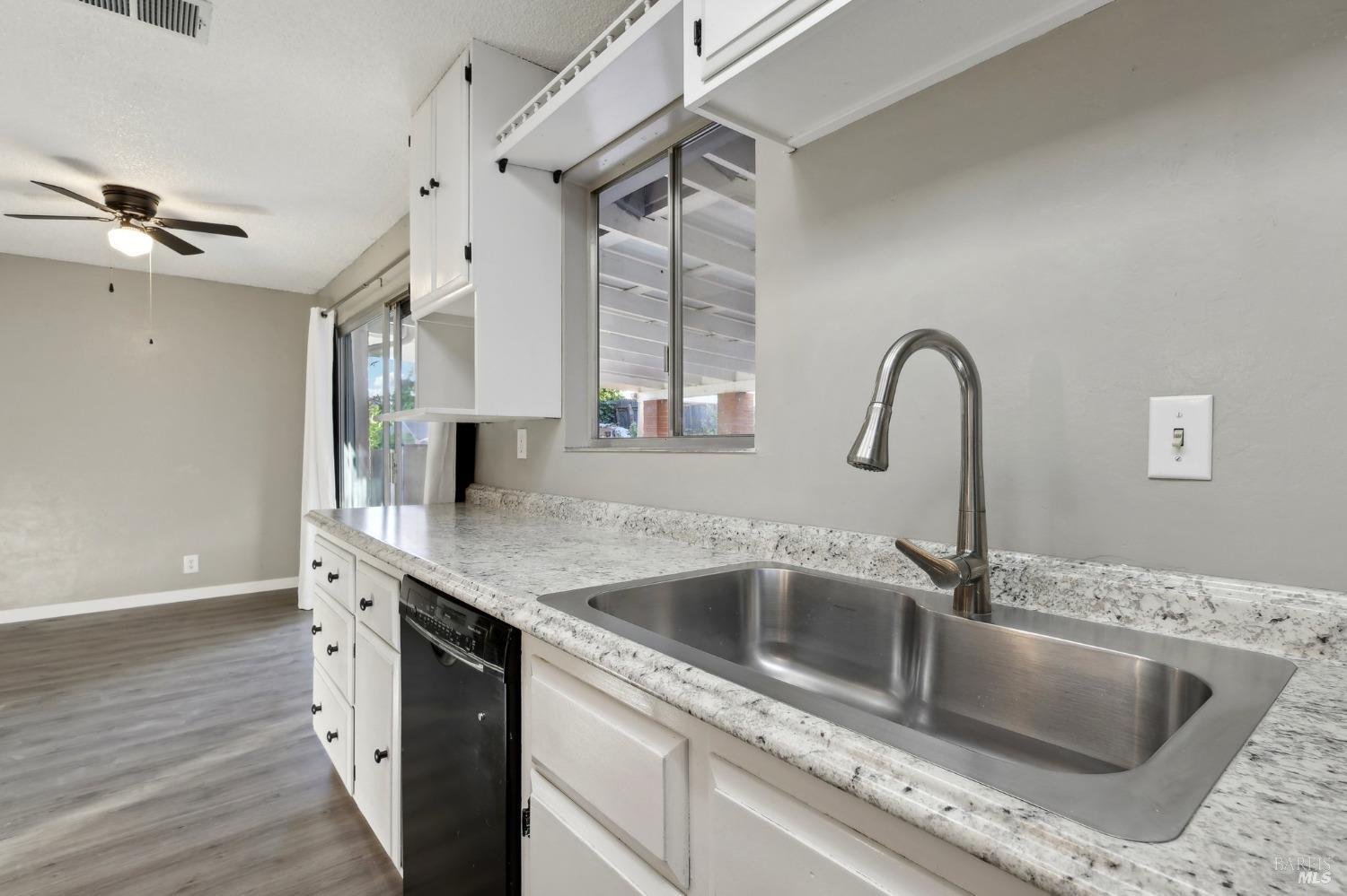 2964 N Francisco Way