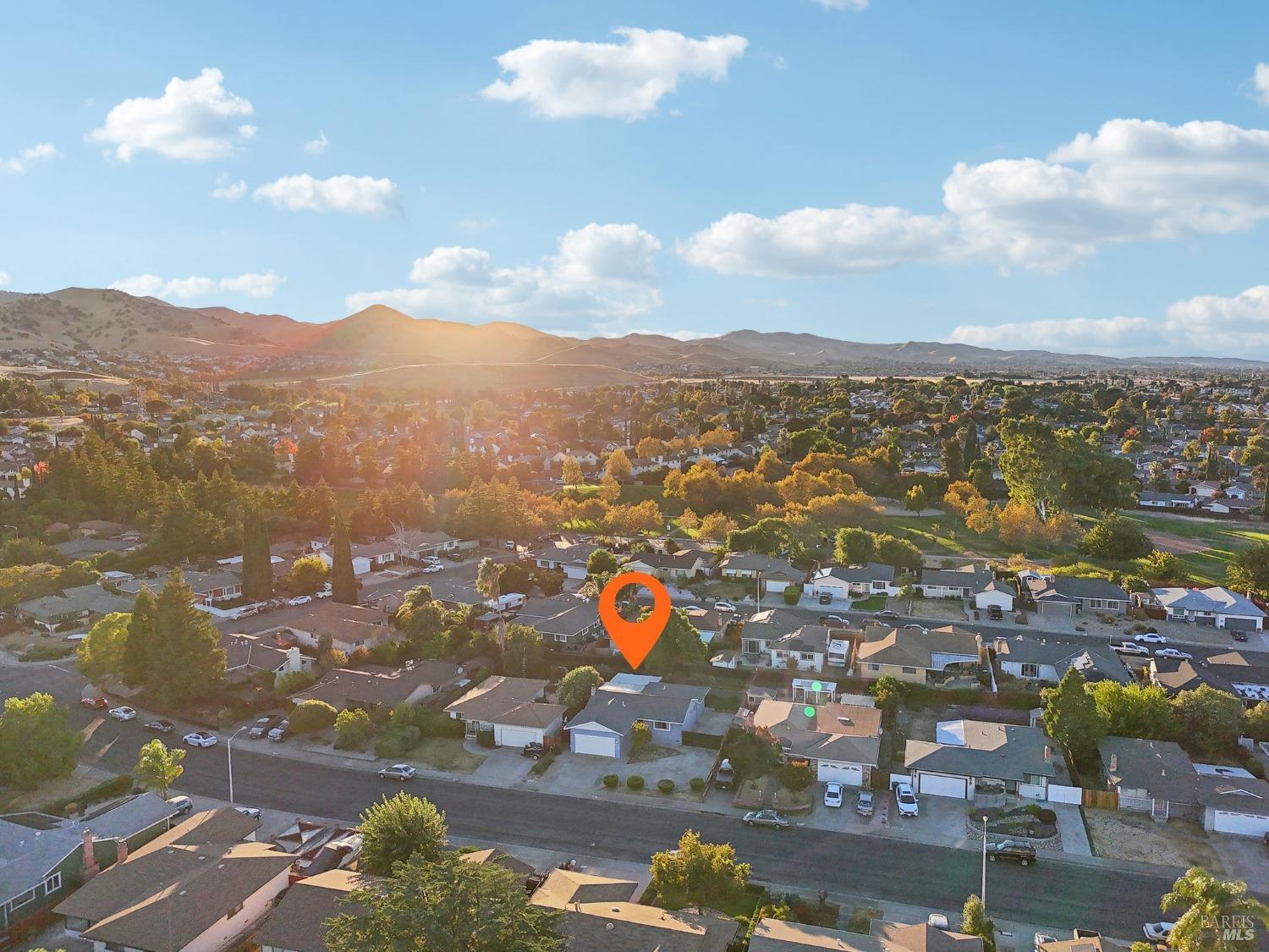 2964 N Francisco Way