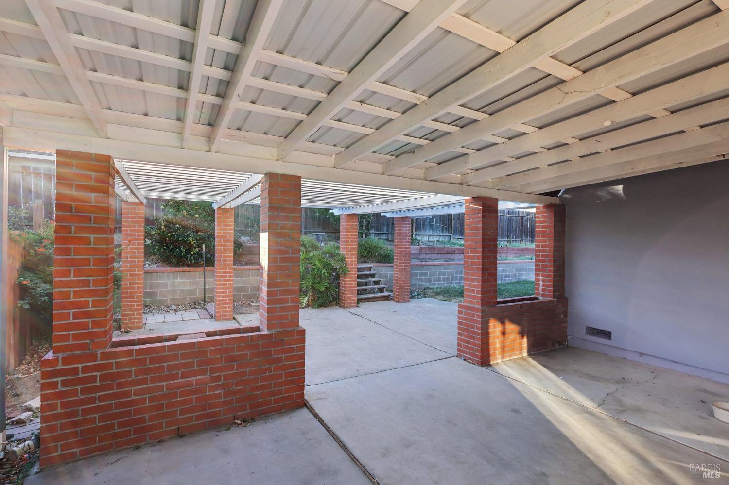 2964 N Francisco Way