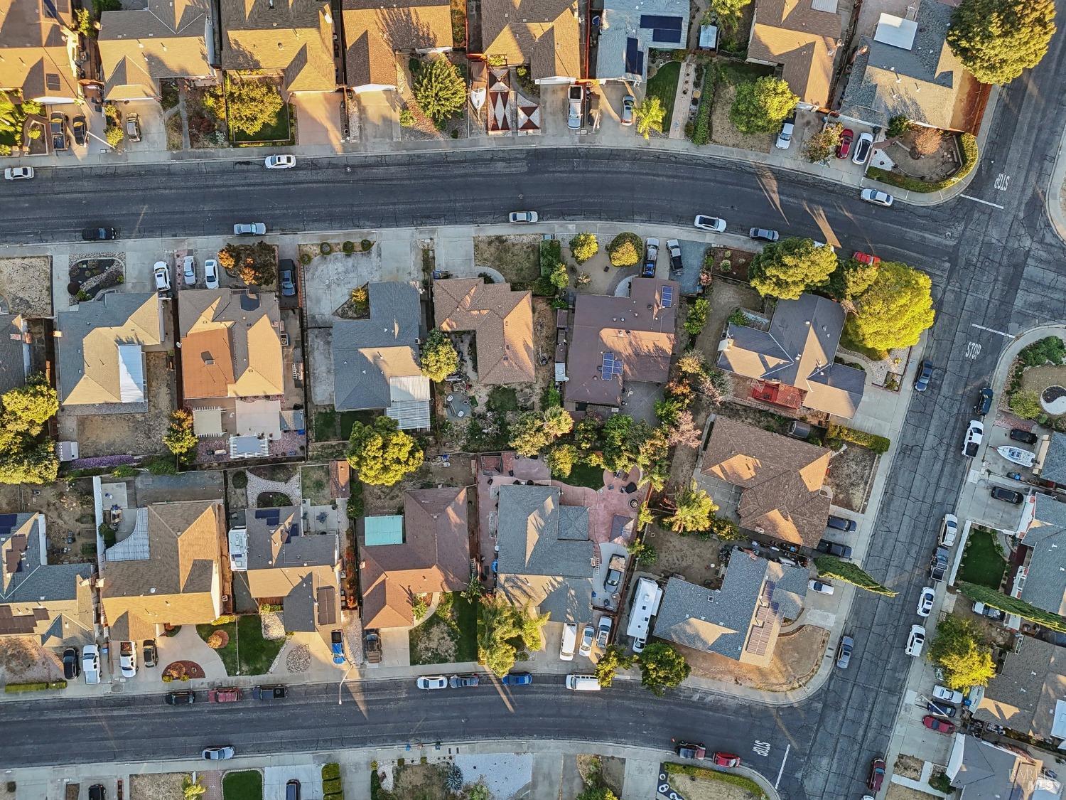 2964 N Francisco Way