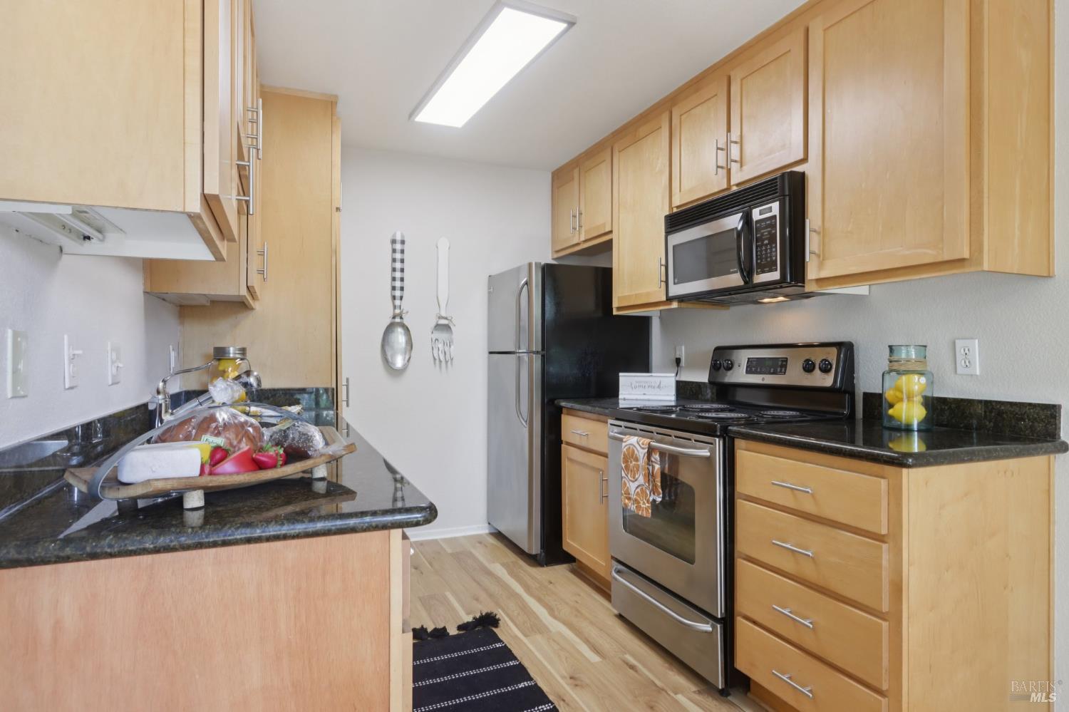900 Cambridge Dr #51