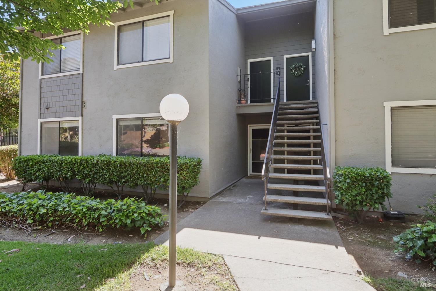 900 Cambridge Dr #51