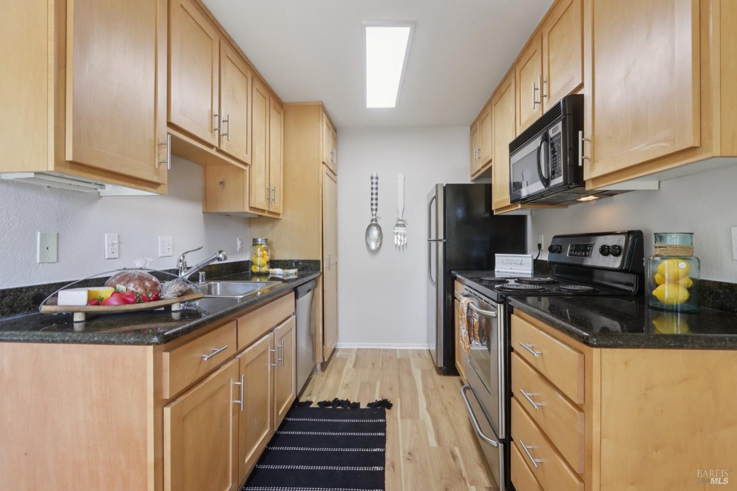 900 Cambridge Dr #51