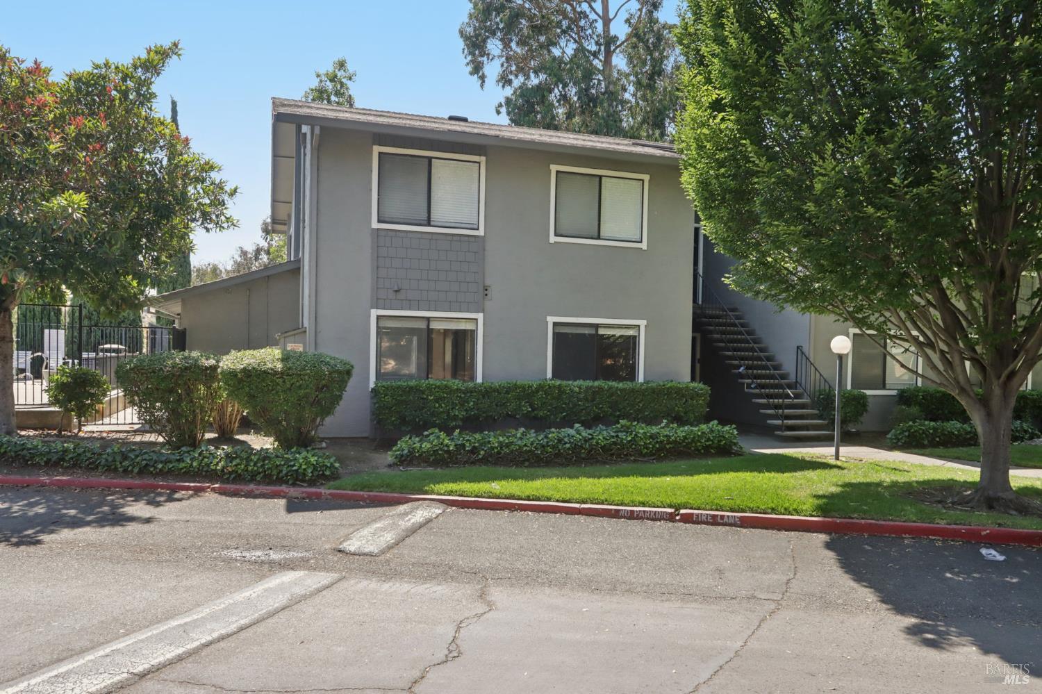 900 Cambridge Dr #51