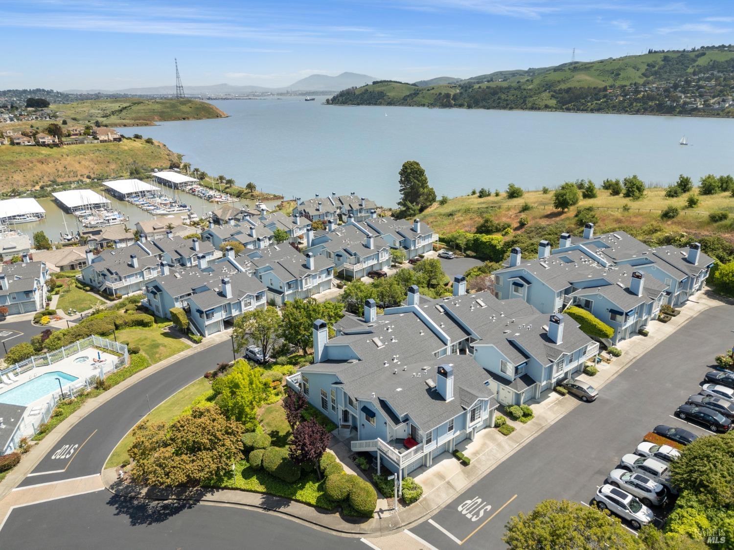 901 Point Reyes Ct #1