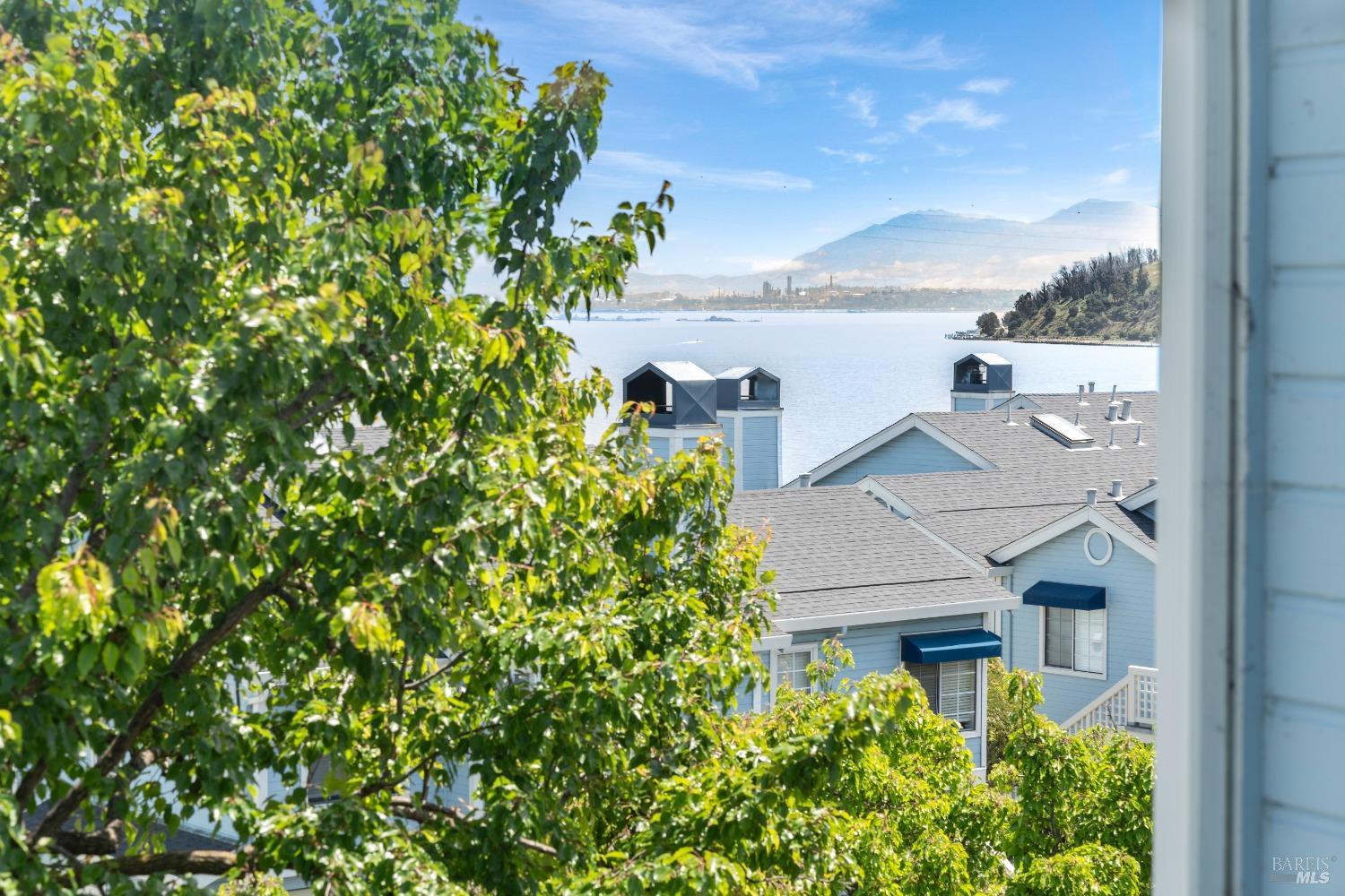 901 Point Reyes Ct #1