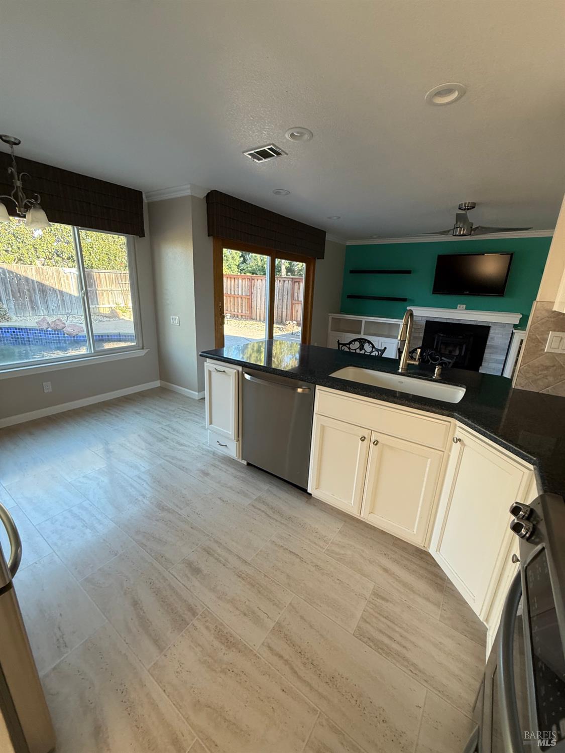 503 Lupine Cir