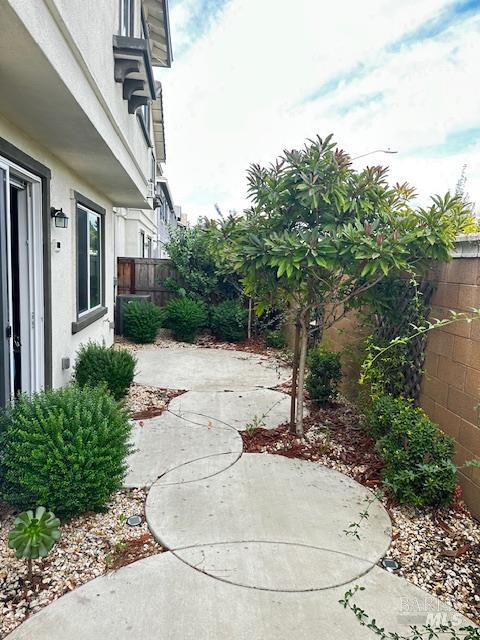 2056 Parsons Dr