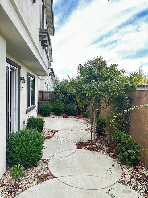 2056 Parsons Dr