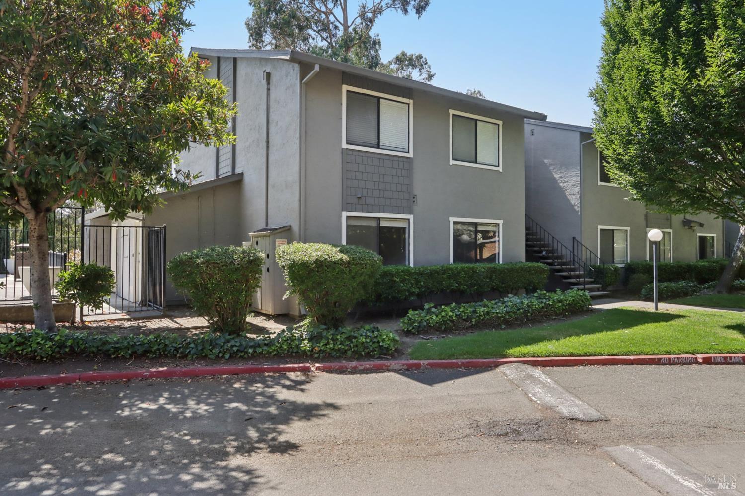 900 Cambridge Dr #51