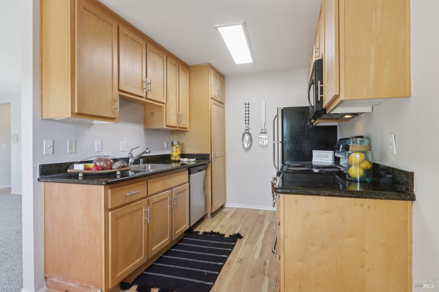 900 Cambridge Dr #51