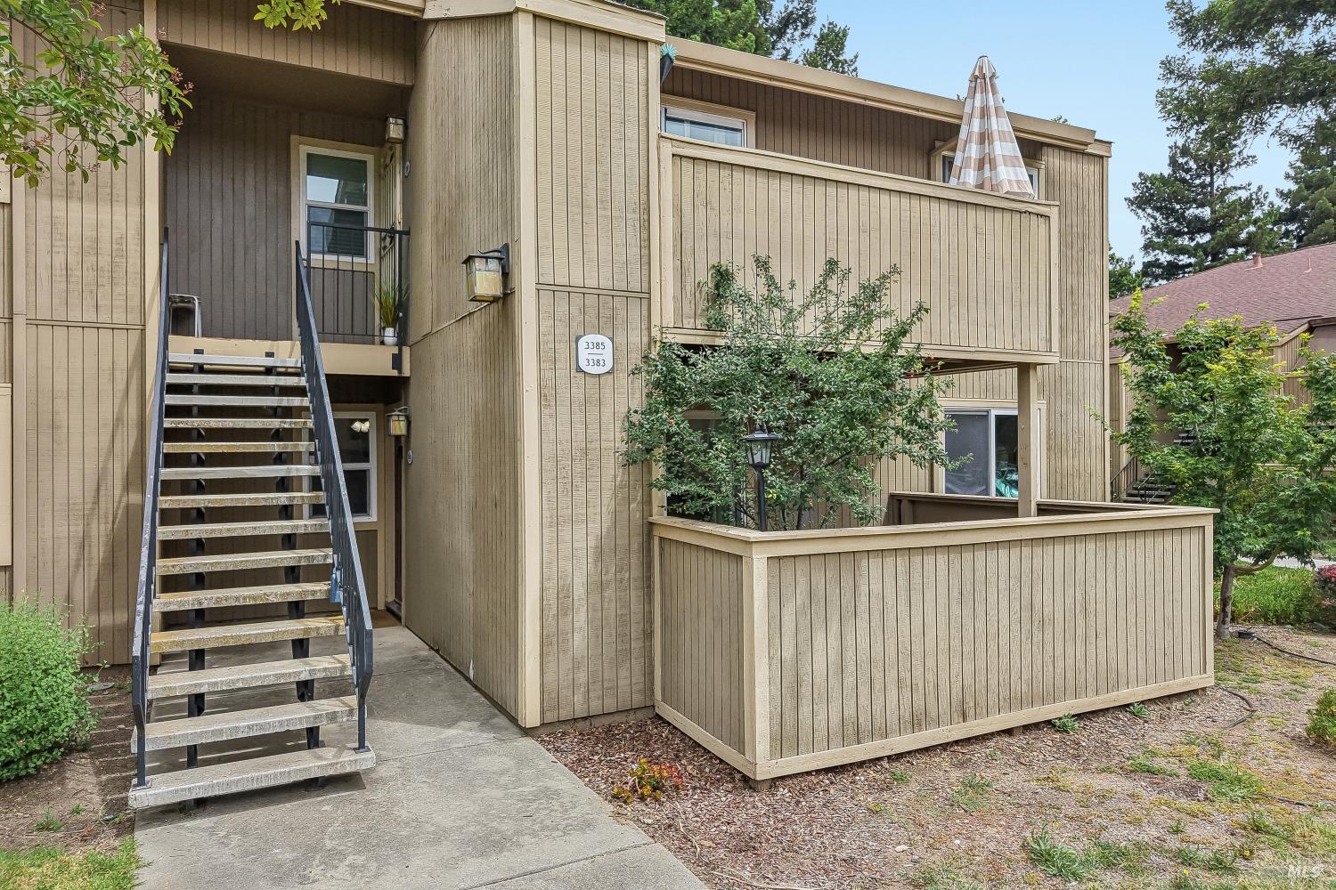 3383 Foxtail Terrace