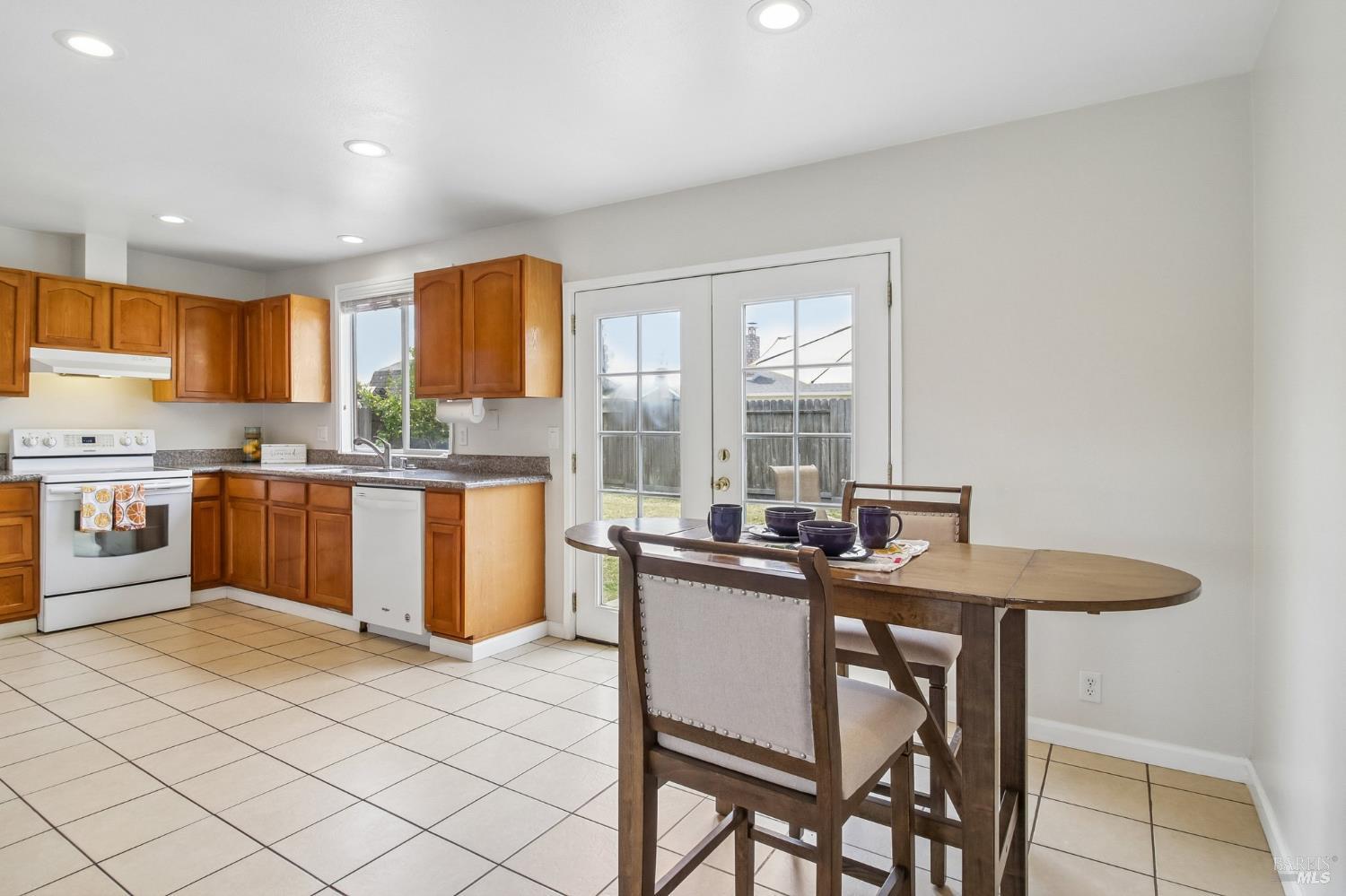 341 Shoveller Drive