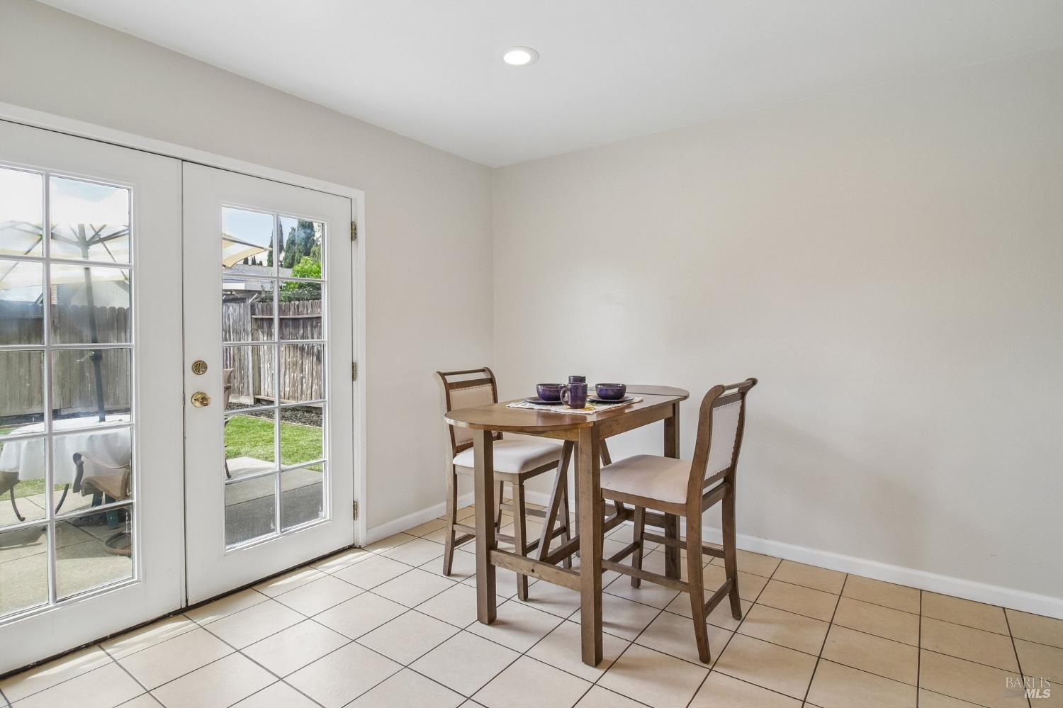 341 Shoveller Drive