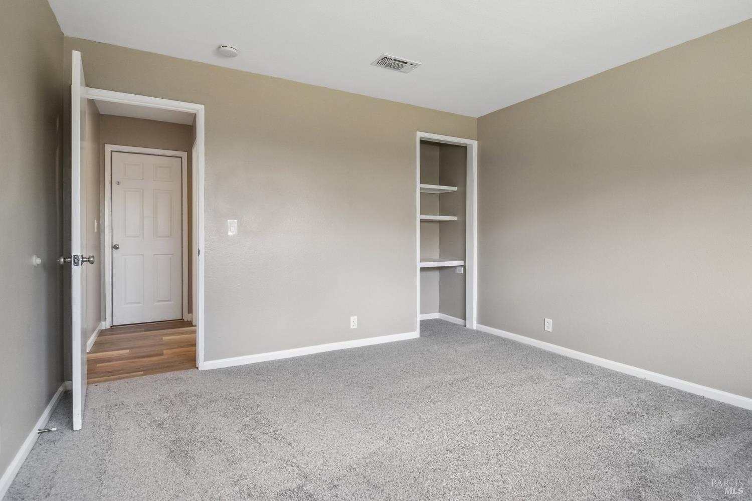 341 Shoveller Drive
