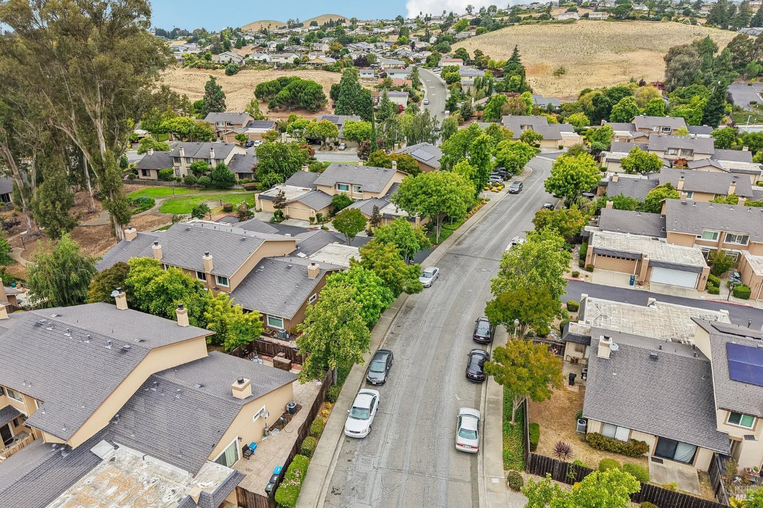 1140 Grove Circle