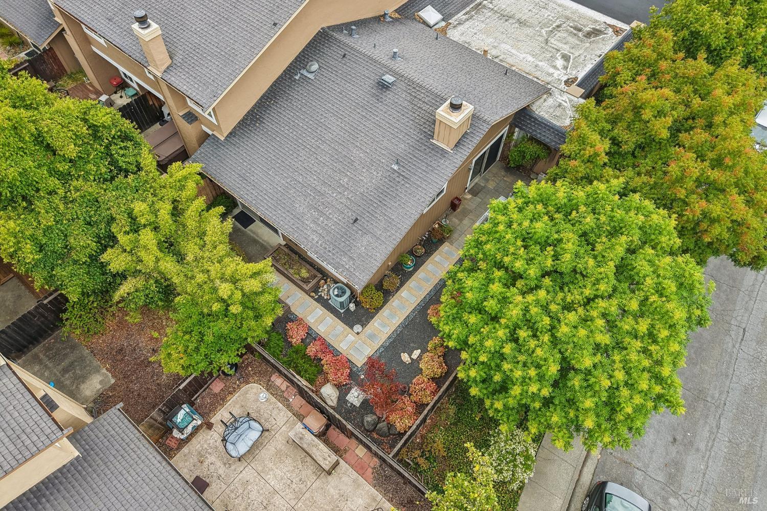 1140 Grove Circle